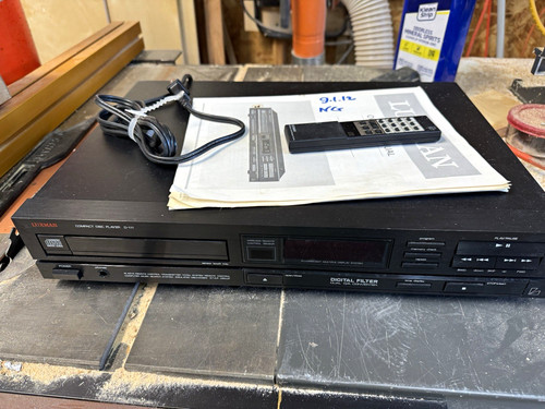 Luxman 111 player w wired - player, w/wired